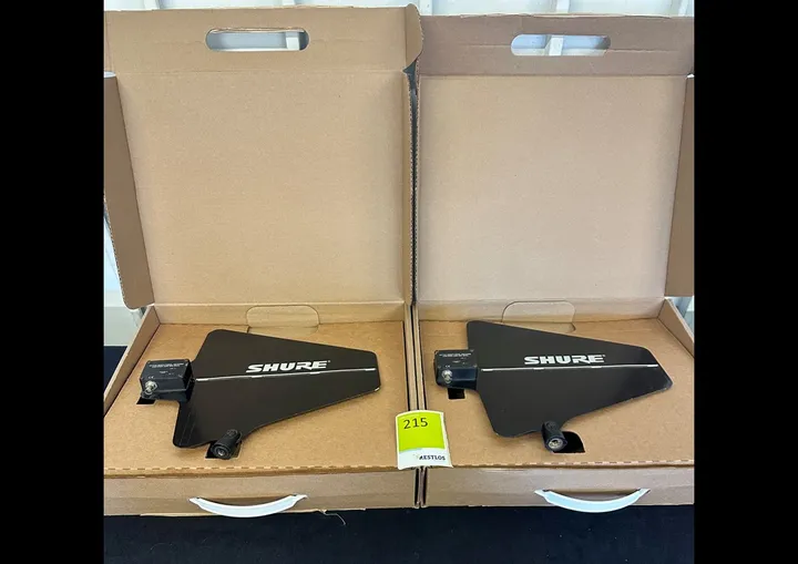 2x Shure UA870WB Richtantenne